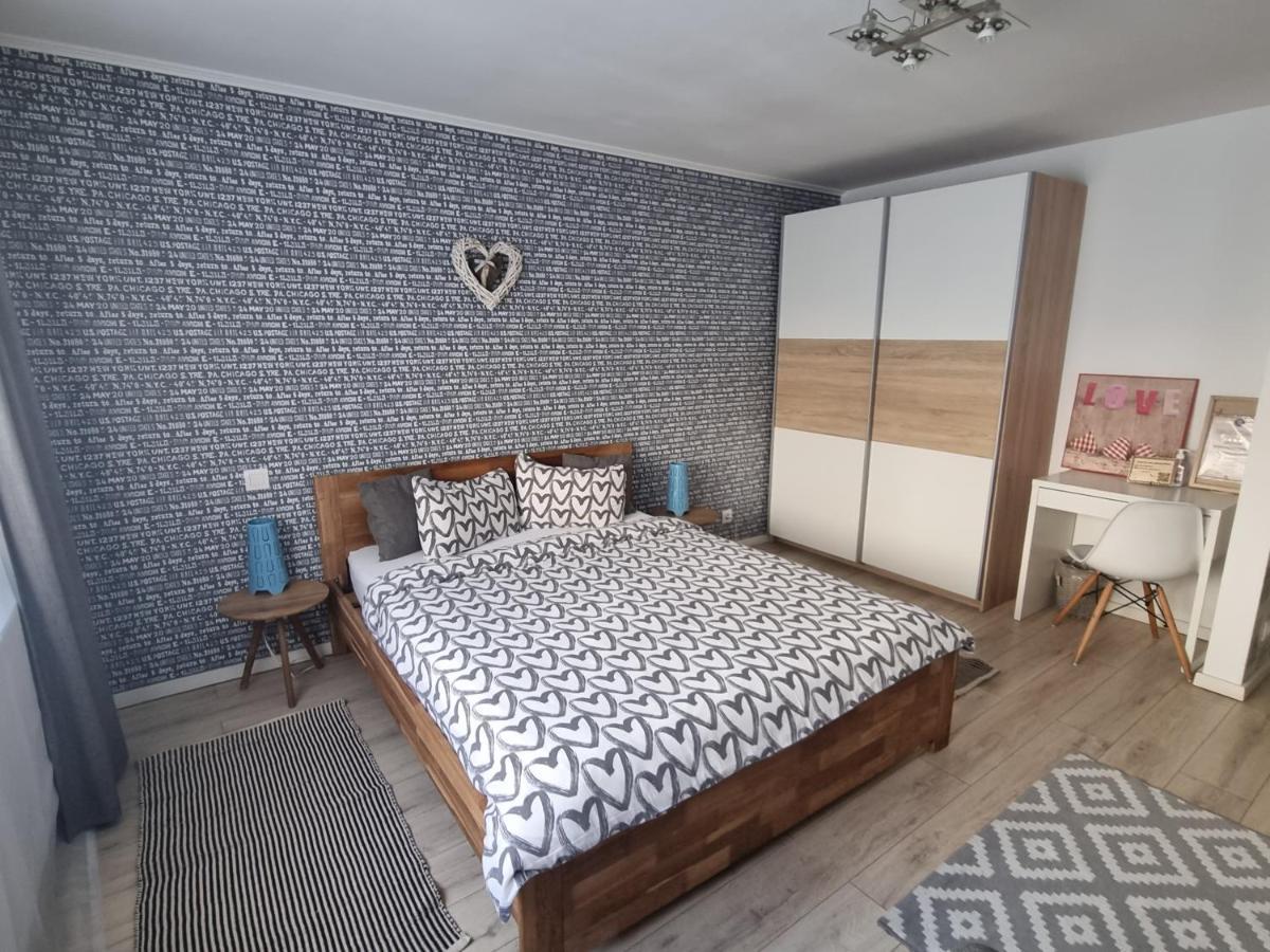Dream Apartment เปโตรชานิ ภายนอก รูปภาพ